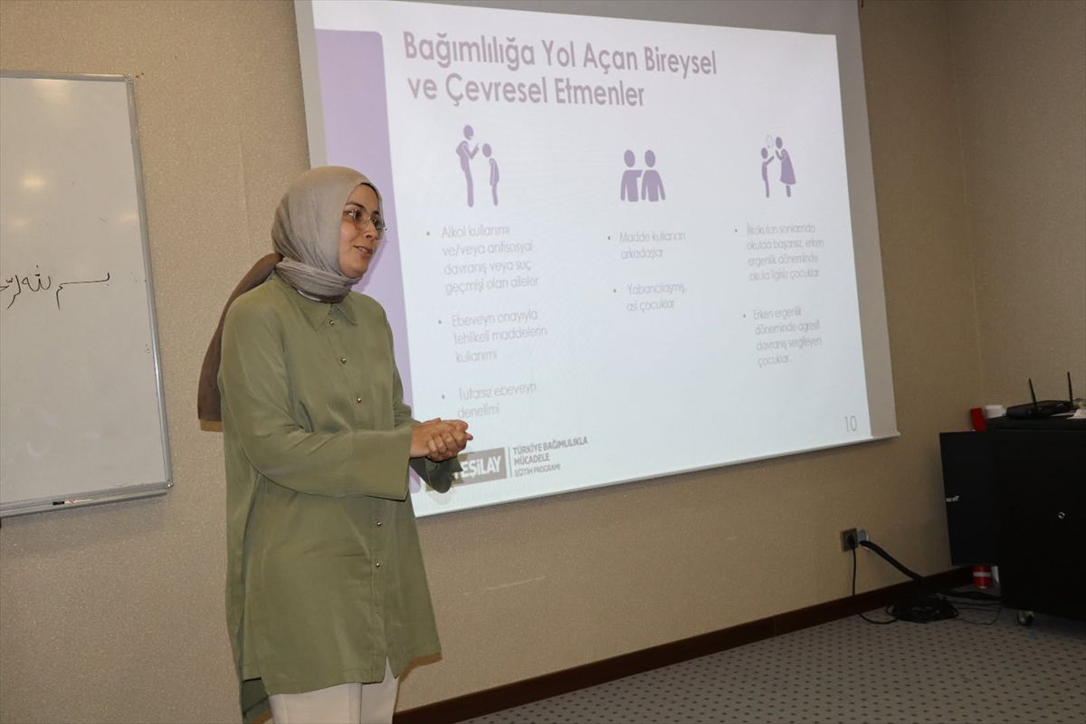 Kırıkkale Müftülüğü Personeline Madde Bağımlılığı Semineri