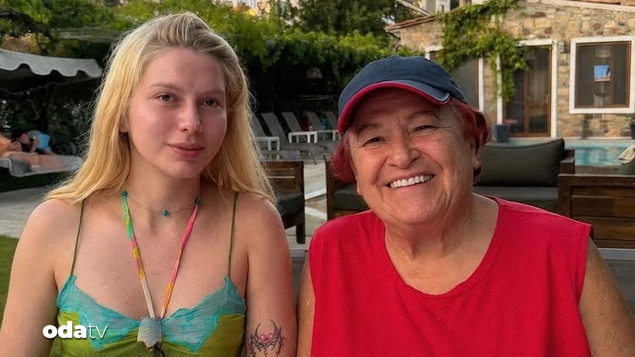 Selda Bağcan, Aleyna Tilki ile bir araya geldi