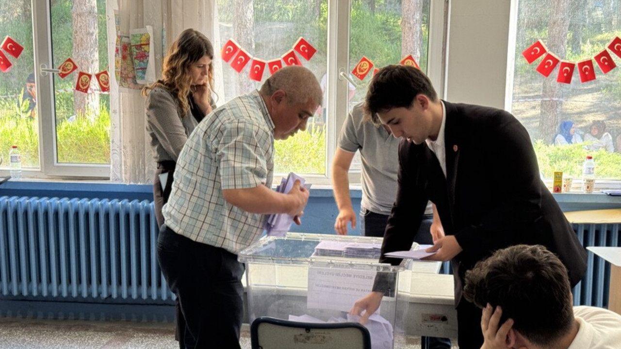 Yerel yönetimler için 6 beldede seçim yapıldı