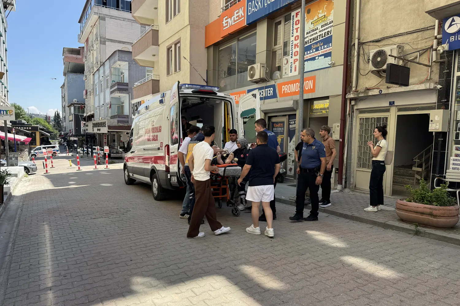 Kayıp olarak aranıyordu! Matbaa deposunda uyurken bulundu