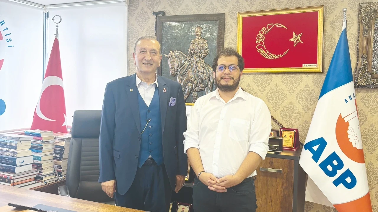 Özel de Yalçın da o iddiayı yalanladı