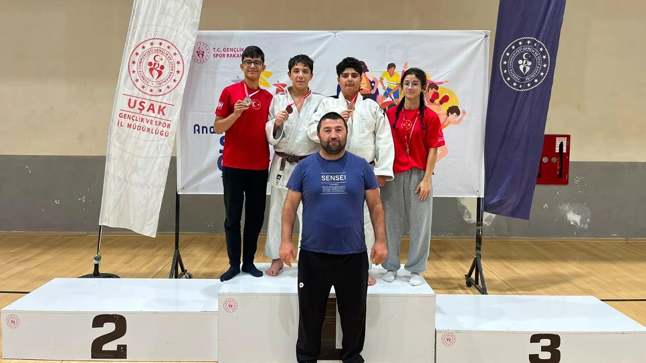 Judoda Bilecik rüzgârı: 4 sporcudan 4 madalya