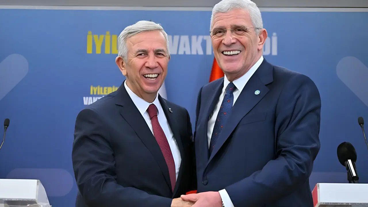 Mansur Yavaş ve Müsavat Dervişoğlu arasında güldüren diyalog: 'Beni yaşlı yaptınız'