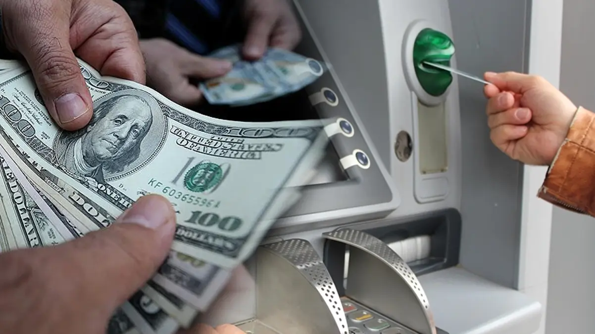 Banka ATM'lerini kullandılar! Sahte dolar şebekesi çökertildi