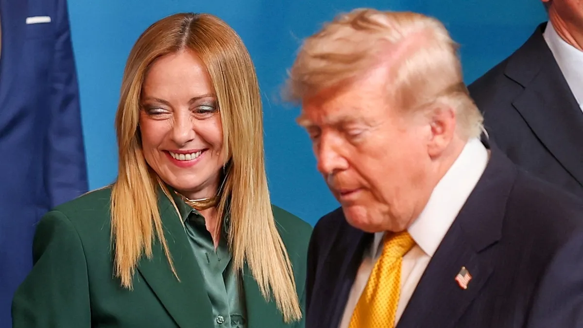 NATO Zirvesi'nde dikkat çeken kareler: Meloni Trump'ı görünce başını çevirdi