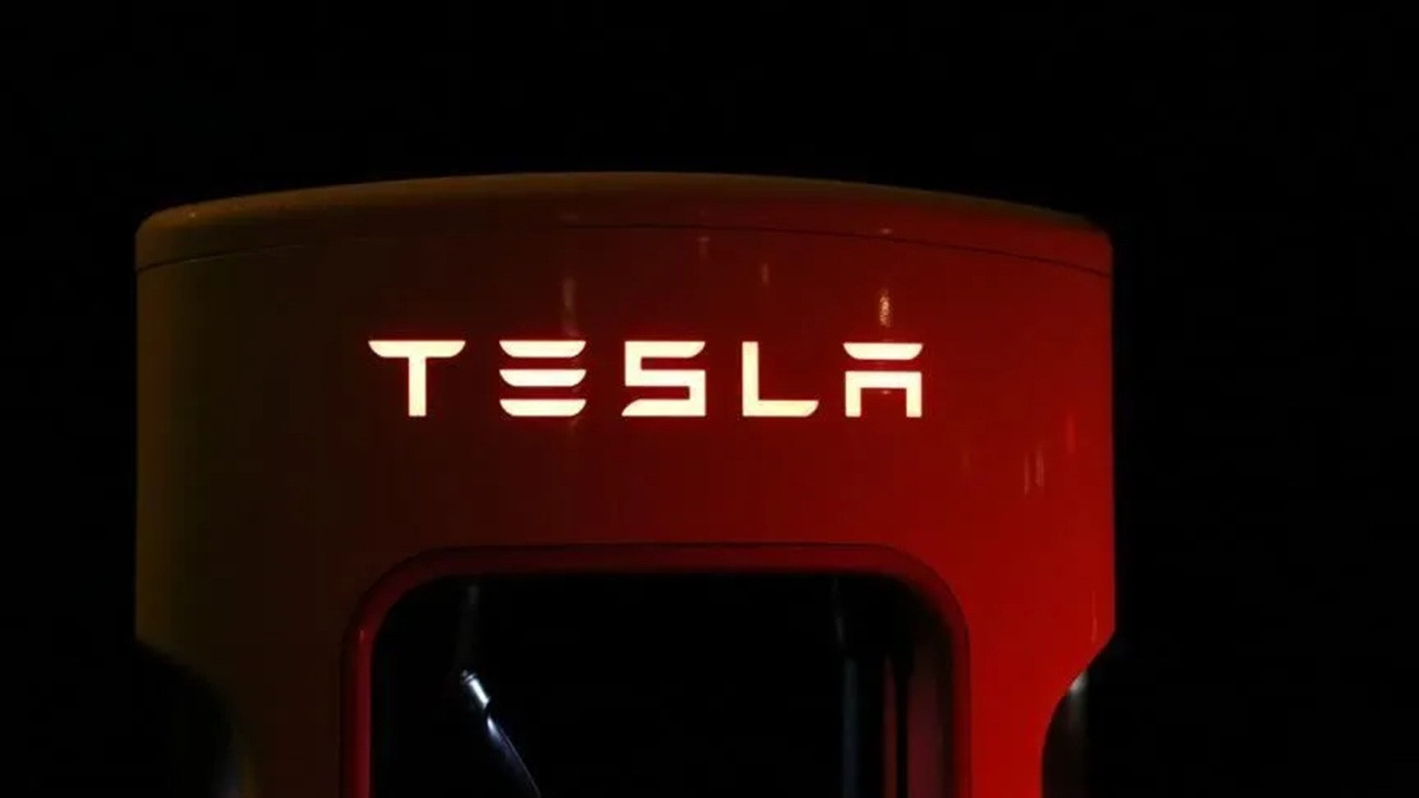 Tesla'dan Supercharger ücretlerine zam