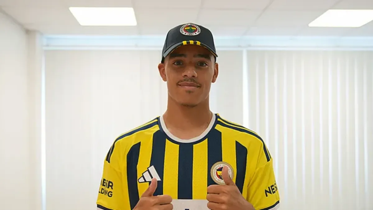 Fenerbahçe'nin yeni yıldızı Greenwood İstanbul’a geliyor