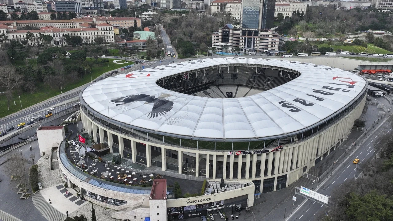 Beşiktaş yeni teknik direktörünü KAP'a bildirdi