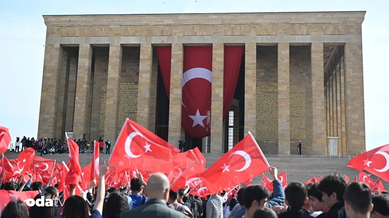 Milli Merkez: Sağ-sol demeden Atatürk'te birleşelim