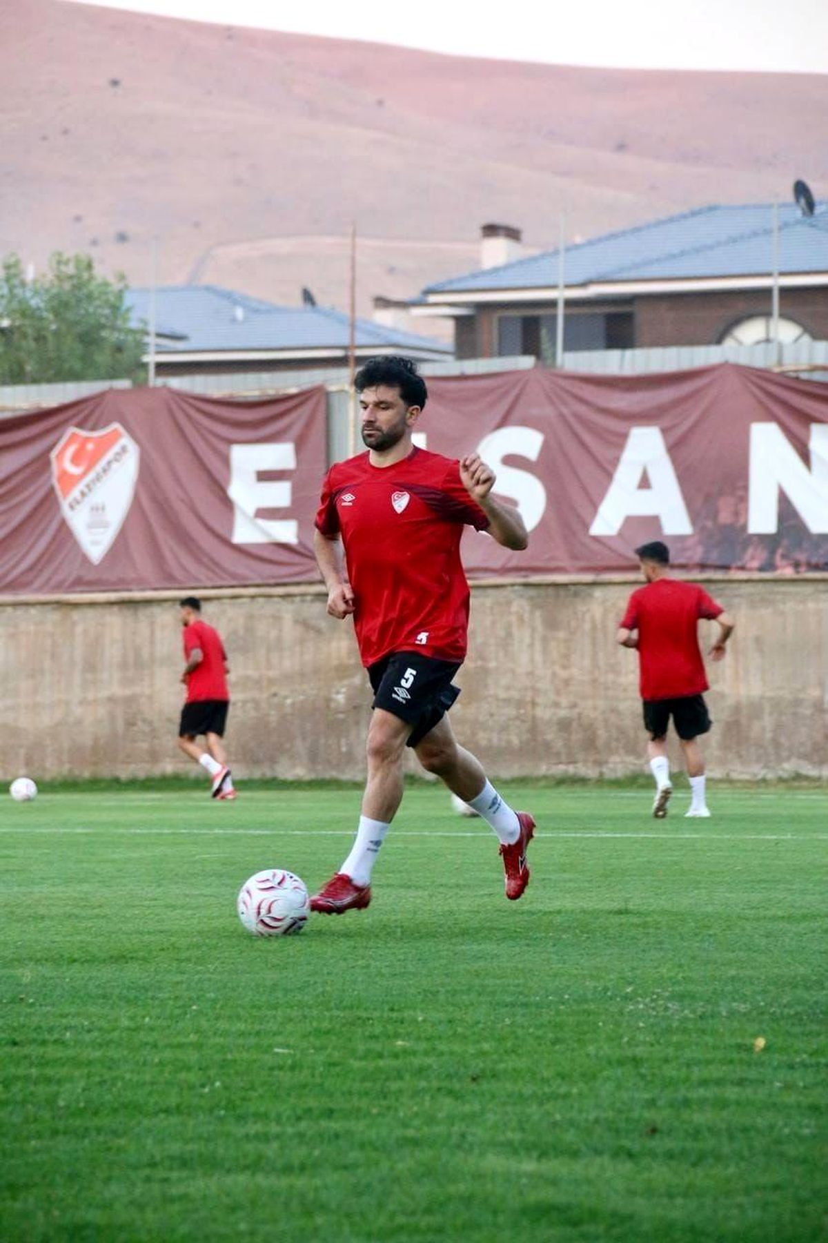Elazığspor yeni sezon hazırlıklarına başladı
