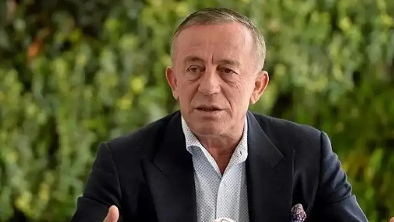 Gökhan Özen yeniden evleniyor! Haberi sosyal medyadan duyurdu