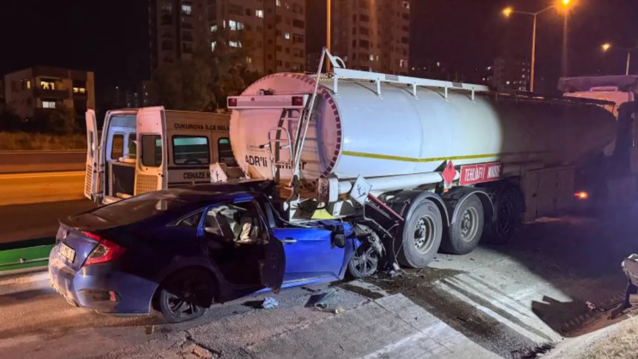 Adana'da TAG Otoyolu'nda feci kaza: Tankere çarpan otomobilin sürücüsü hayatını kaybetti