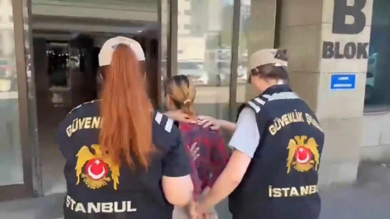 Başörtülü kadınlara hakaret eden kadın hakkında karar verildi