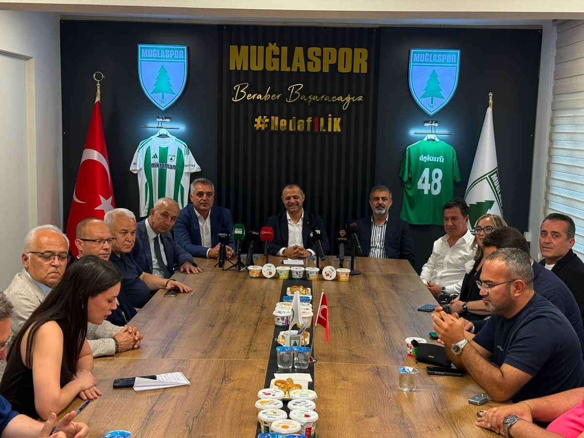Muğlaspor yeni sezon sponsorlarını tanıttı