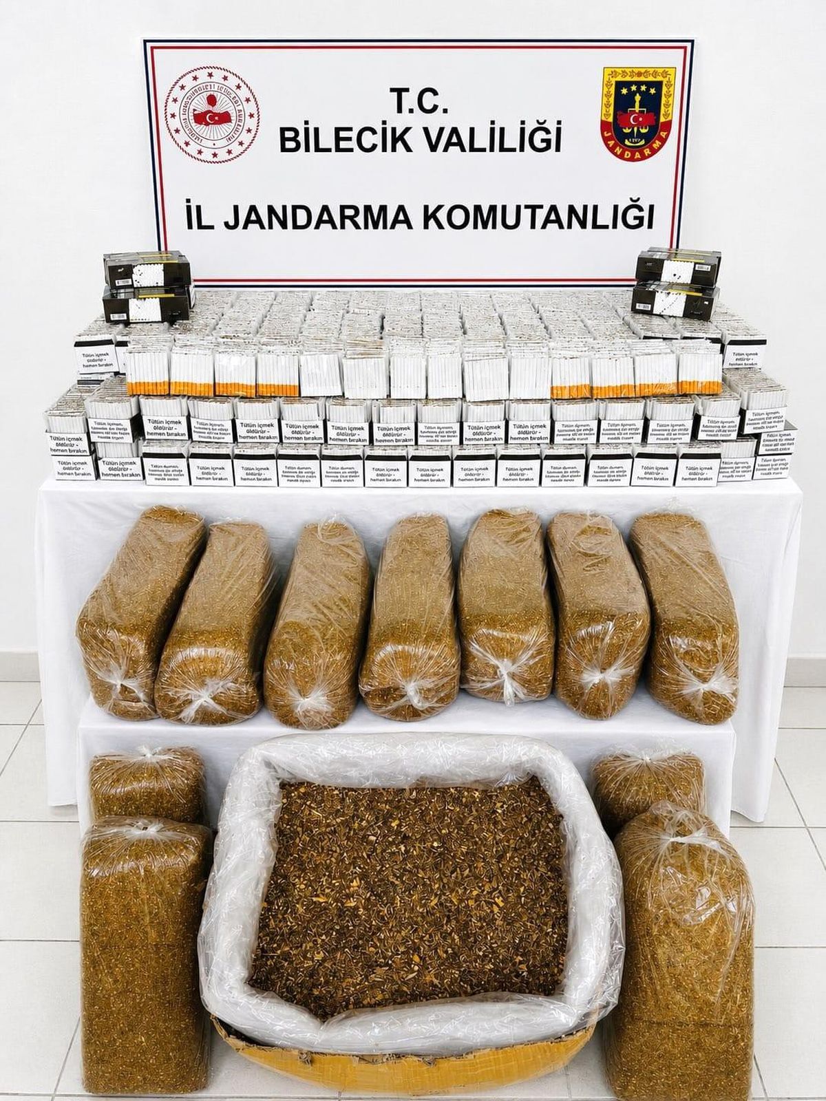 Bilecik'te 39 bin 430 adet dolu makaron ele geçirildi