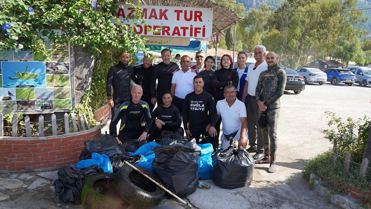 Akyaka'nın Kadın Azmağı'nda dip temizliği yapıldı