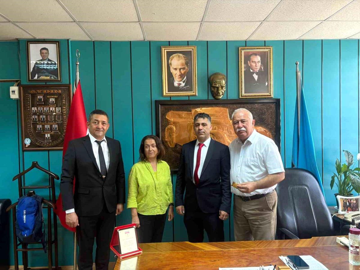 Şehit eşine hürmet gösteren otobüs şoförüne çeyrek altın ödülü
