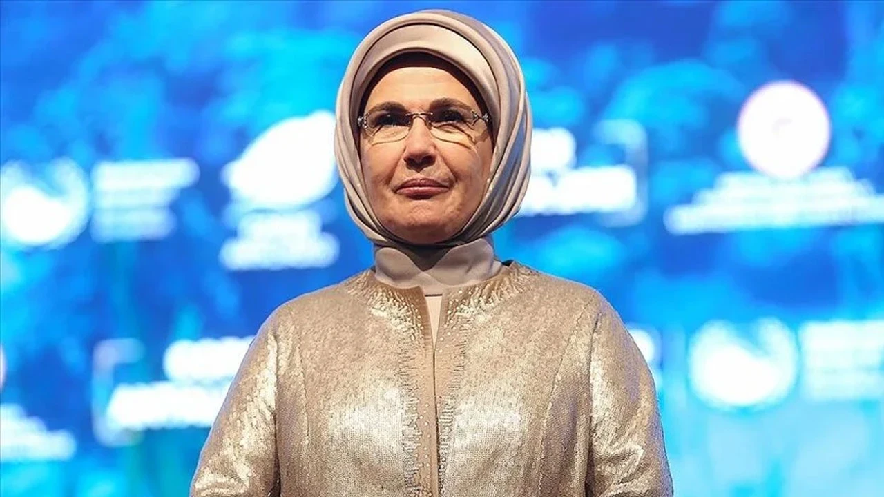 Emine Erdoğan'dan NATO Ankara Zirvesi mesajı