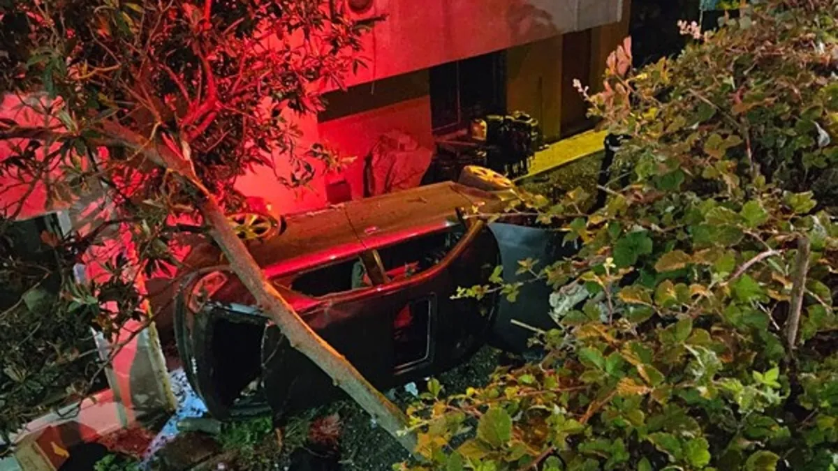 Kocaeli'nde akılalmaz dehşet! Otomobil 15 metrelik apartman boşluğuna düştü