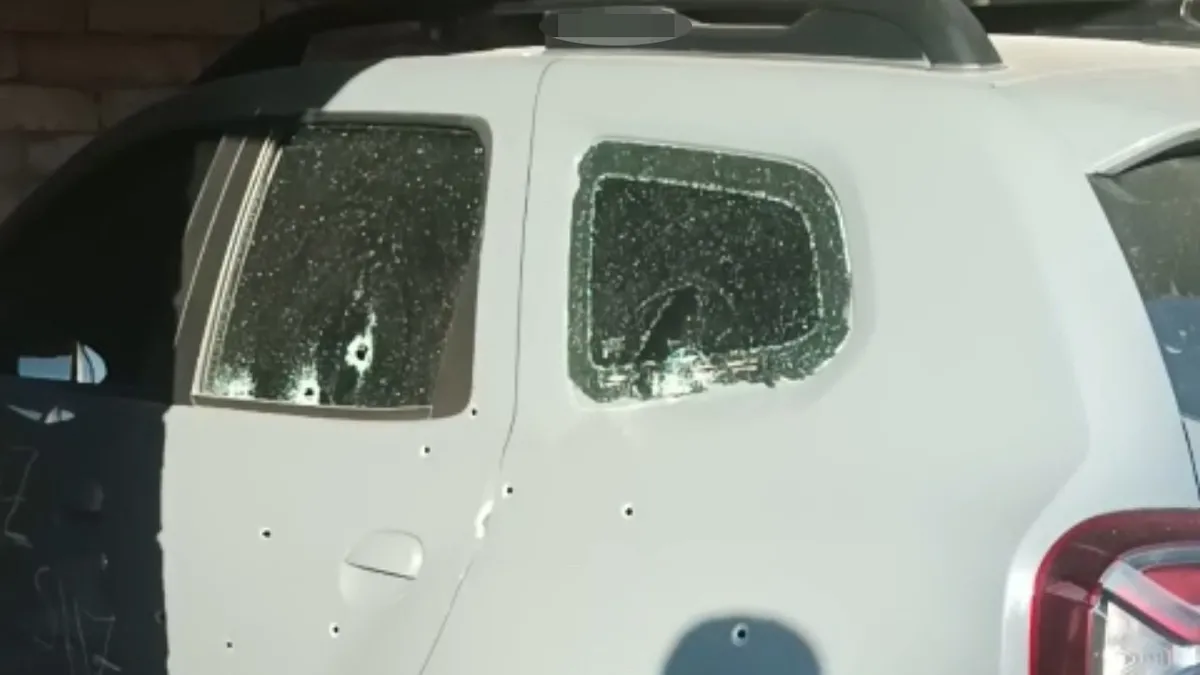 Siirt'te dehşet anları: Park halindeki araca kurşun yağmuru!