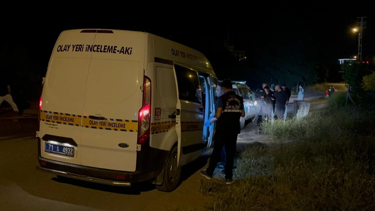 Tartışma bıçaklı kavgaya dönüştü: 2 ağır yaralı