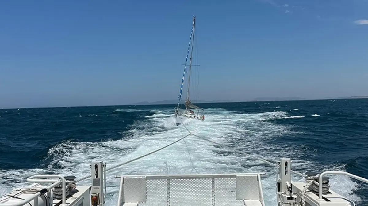 Ege Denizi'nde 39 düzensiz göçmen yakalandı, 8 kişi kurtarıldı