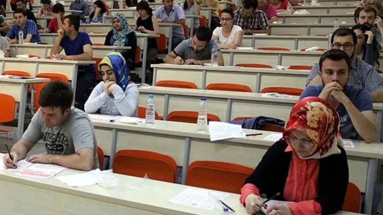 Akademi Giriş Sınavı: AGS sınav yerleri açıklandı... ÖABT sınav giriş belgesi sorgulama
