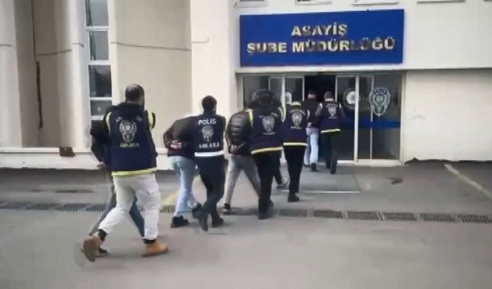 İstanbul'da organize suç örgütüne büyük baskın: 18 kişi gözaltında