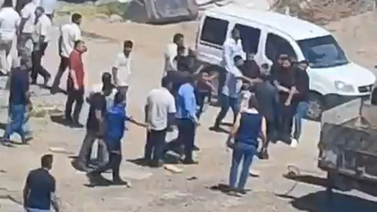 Nevzat Bahtiyar'ın oğlu ve yeğeninin karıştığı kavgada 15 kişi serbest