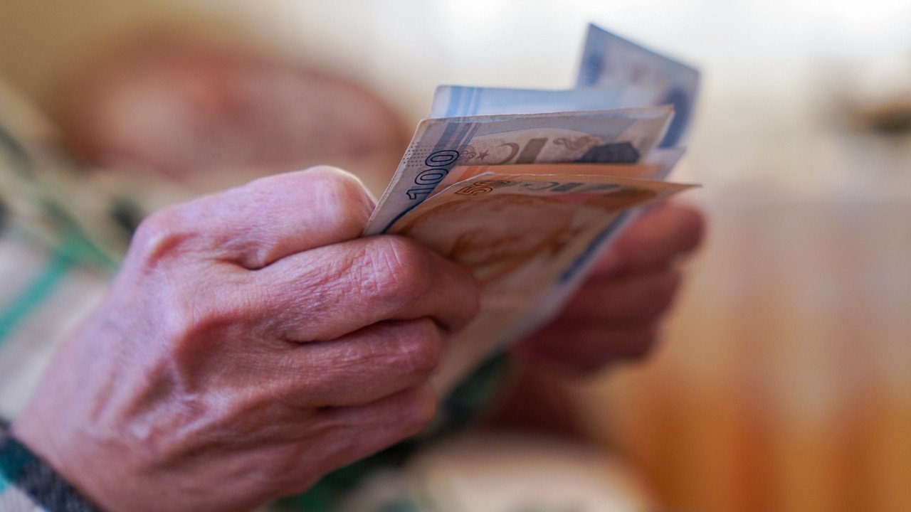 4 Milyon Emekli İçin Kritik Tarih Belli Oldu: Kök Maaşlarda Büyük Değişim Kapıda!