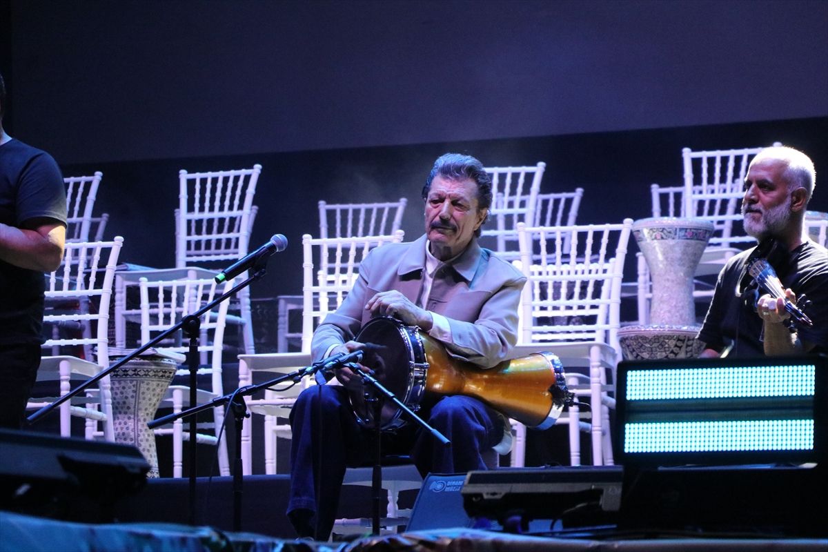 Müzisyen Burhan Öçal, Tekirdağ'da konser verdi