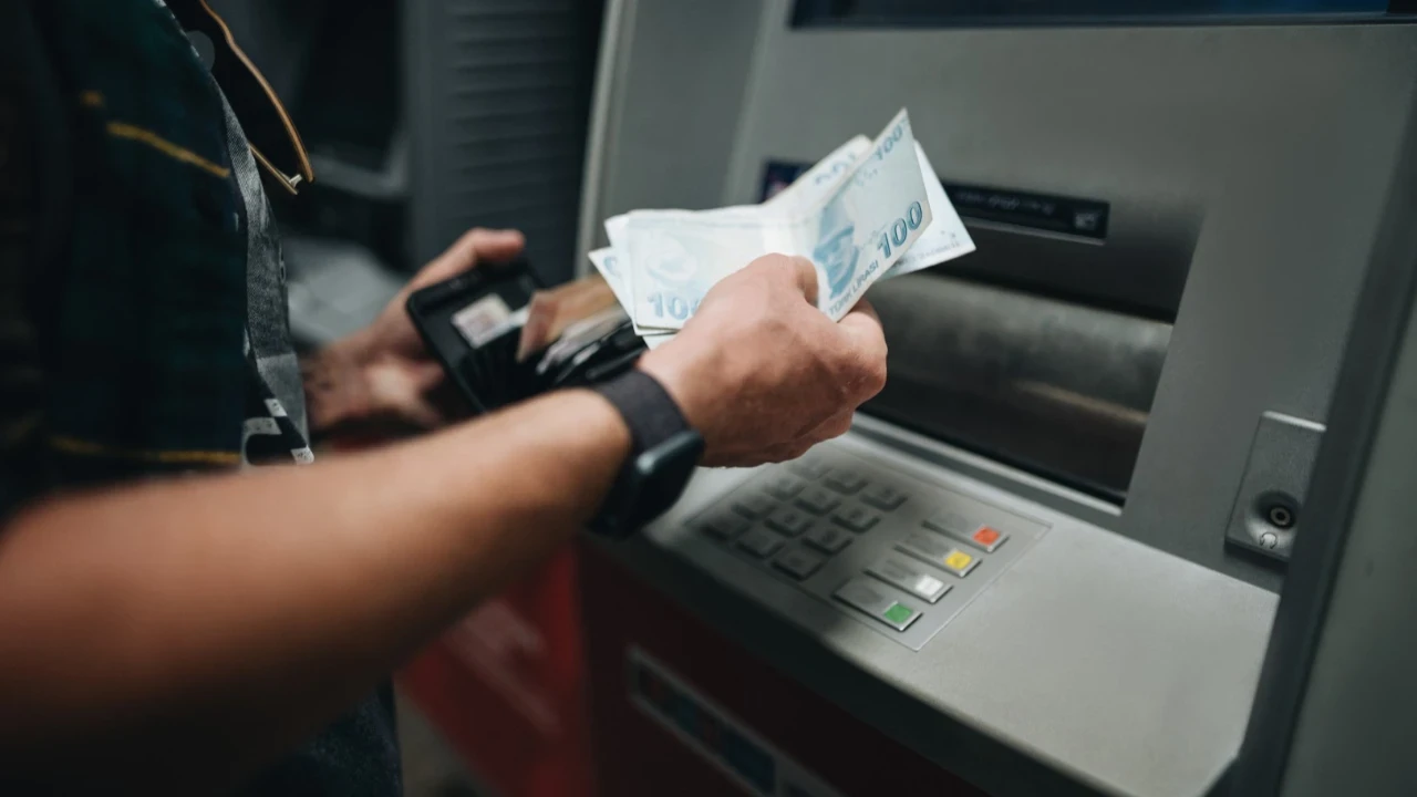 Araplar Türkiye'de yeni banka mı alacak? Açıklama geldi...