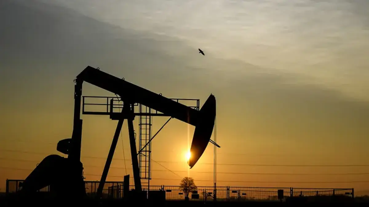 Trump'ın İran'la anlaşma mesajının ardından petrol 90 doların altına indi