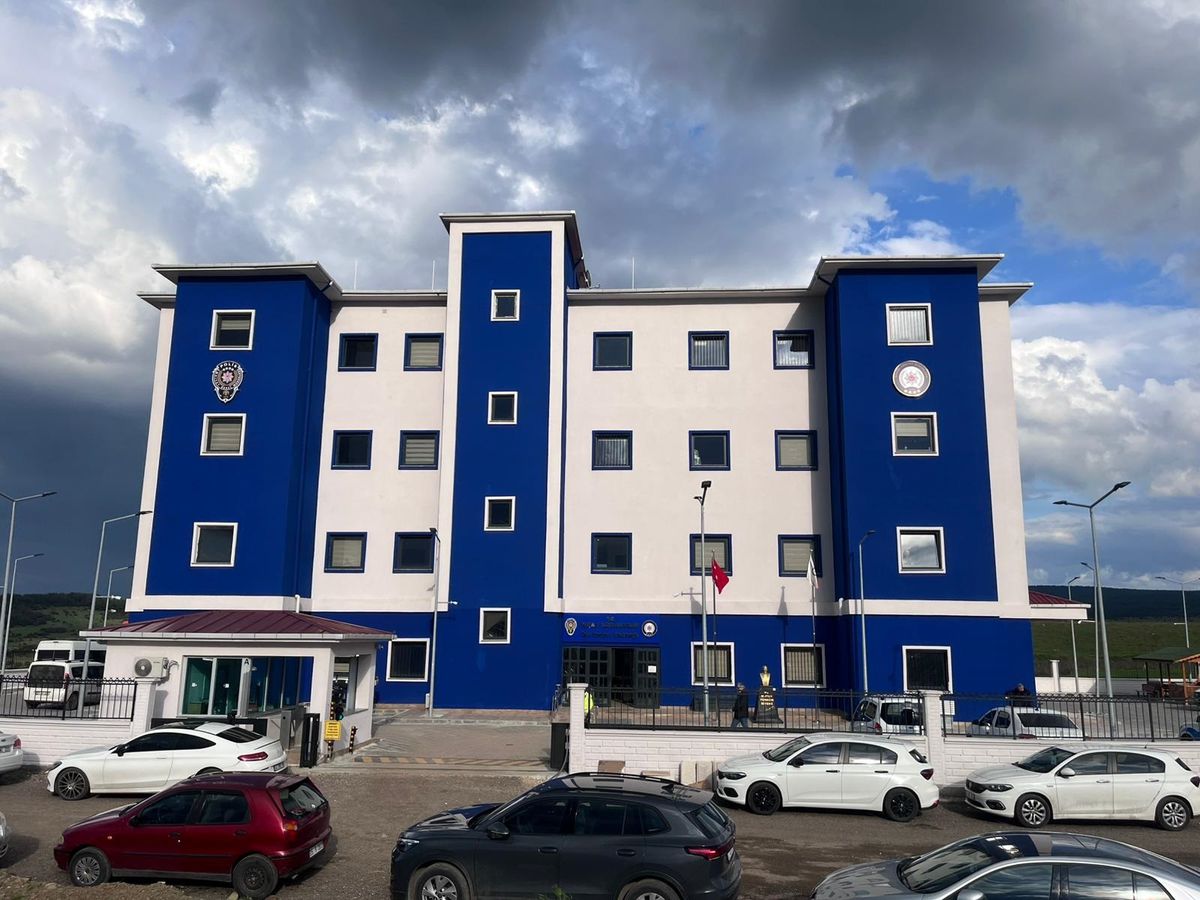 Yurt dışına kaçmak isteyen FETÖ şüphelileri sınırda yakalandı; 7 gözaltı