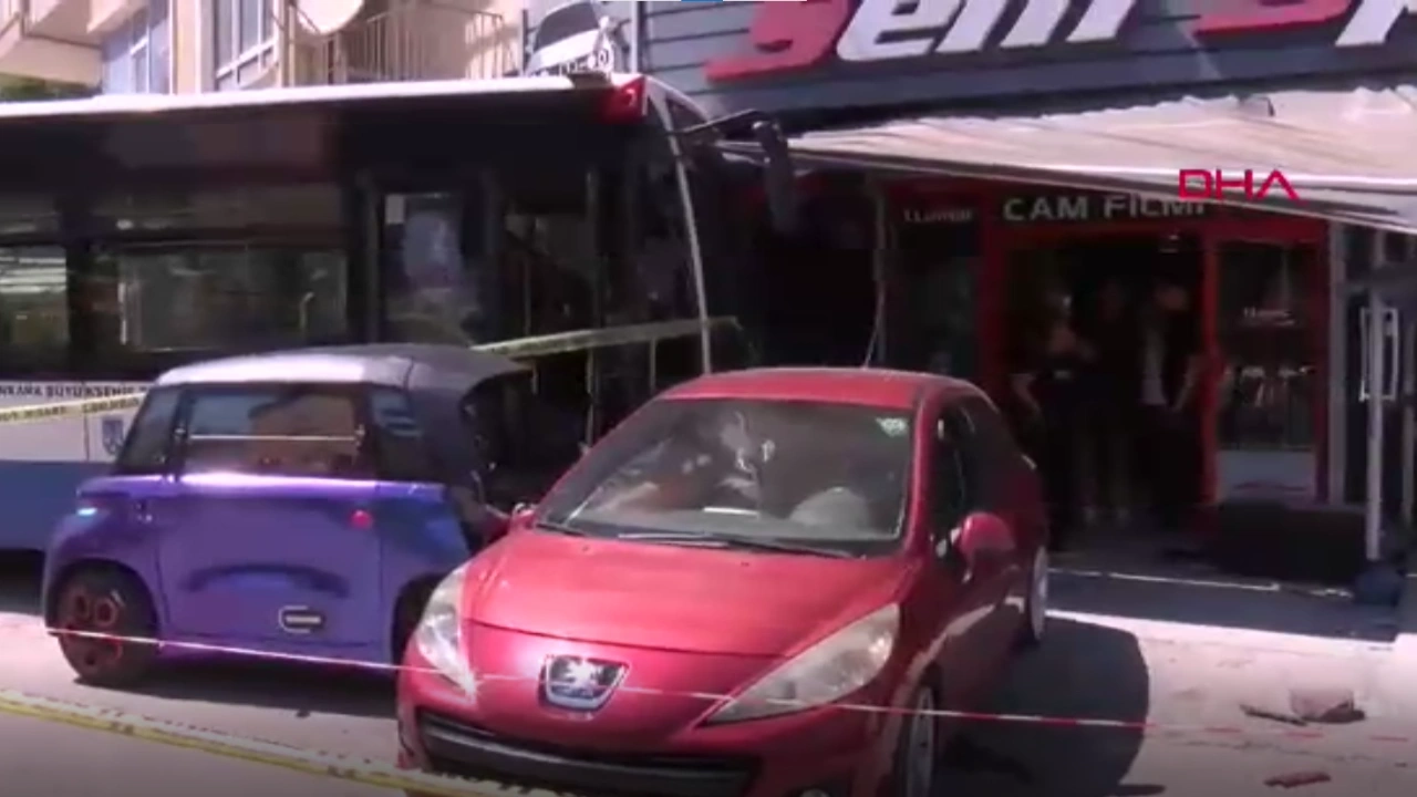 Ankara'da otobüs iş yerine girdi: 7 yaralı