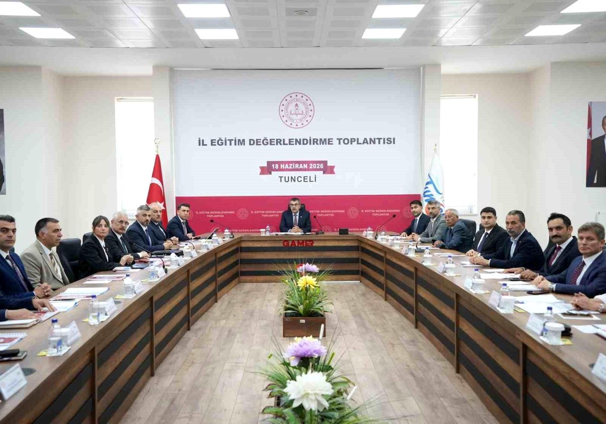 Milli Eğitim Bakanı Tekin: "Tunceli'de öğrenci sayımız hızla düşüyor"
