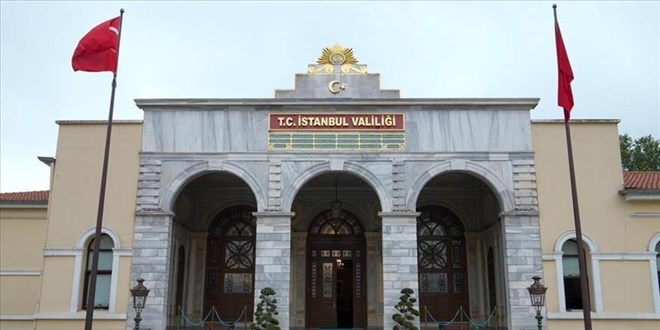 İstanbul Valiliği yol kenarı yangınlarına ilişkin ilgili kurumları uyardı