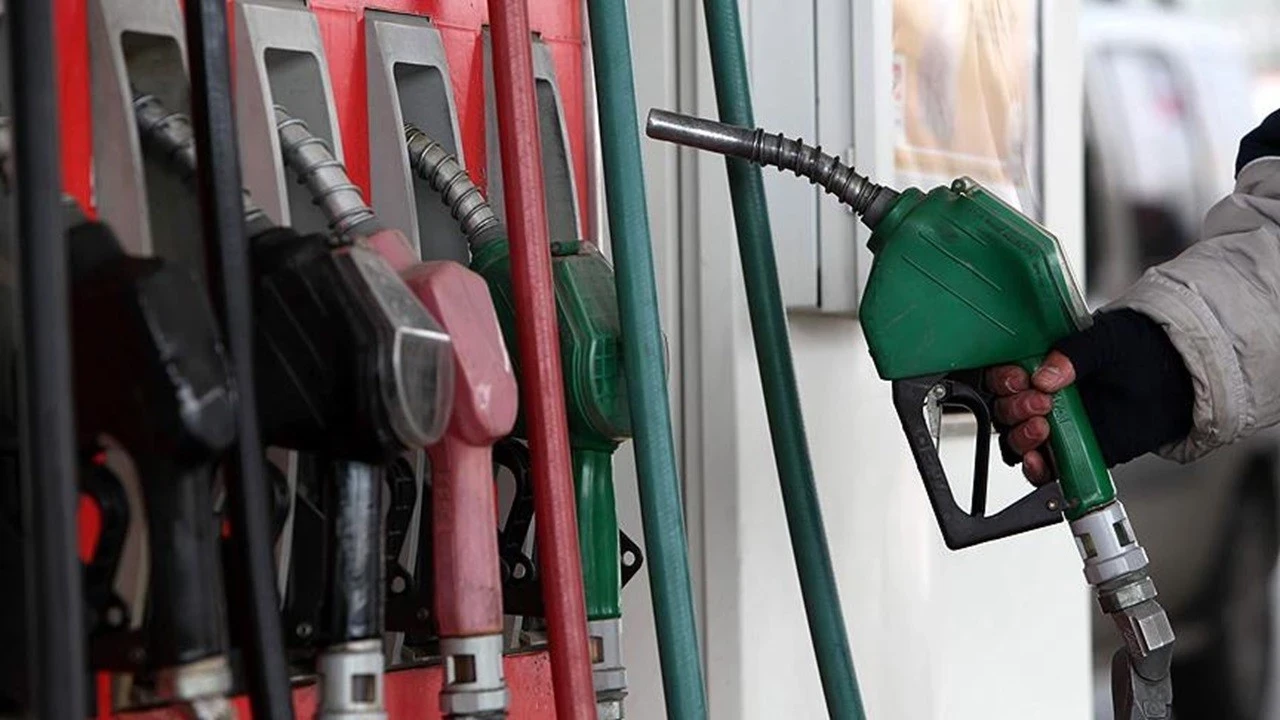 Akaryakıt fiyatlarında son durum! Benzin, motorin ve LPG'ye zam, indirim var mı? (9 Haziran 2026)