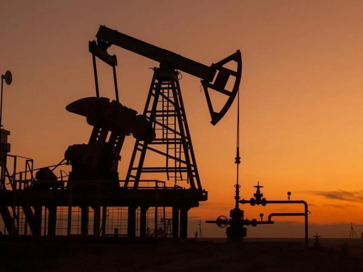 Petrol varil fiyatı 95 doların altına indi