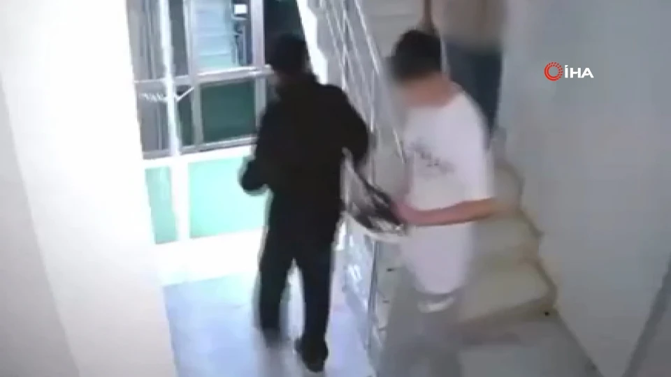 Hatay’da Ayakkabı Hırsızlığı Yapan 3 Çocuk Tutuklandı