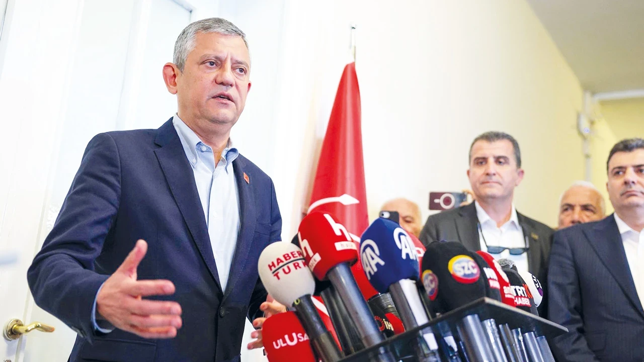 Özel de Kılıçdaroğlu da ‘Ben konuşacağım’ dedi