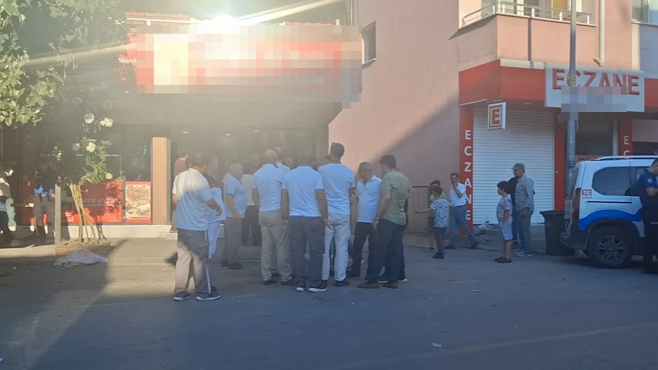 'Park etme' kavgasında bıçaklı dehşet! Yaralılar var