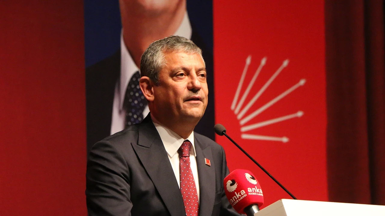Logosu da hazır! Özgür Özel'in yeni partisinin ismi ortaya çıktı