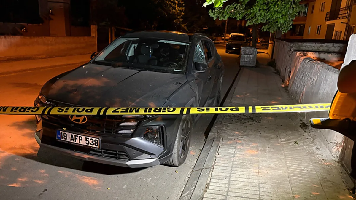 Çorum'da korku dolu anlar! Babasının evine tüfekle ateş açtı