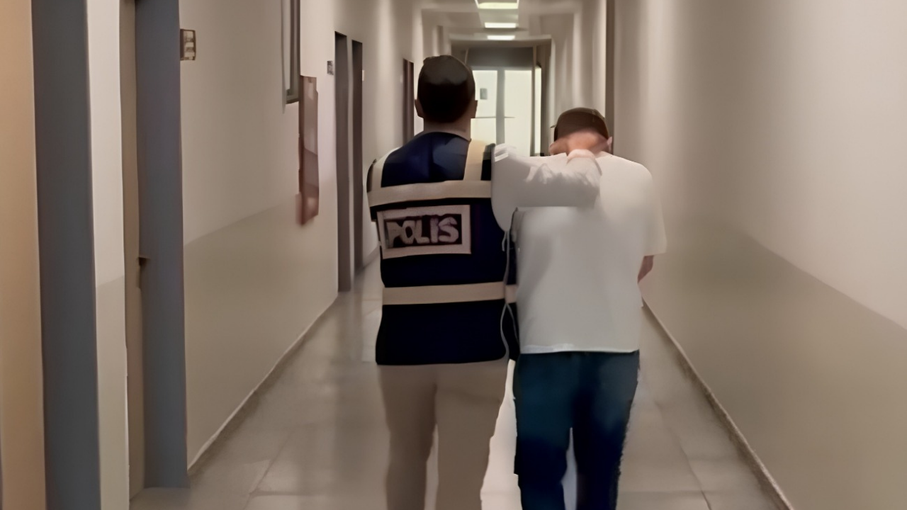 Antalya'da sahte kimlikle gayrimenkul satışı iddiasıyla 3 zanlı tutuklandı
