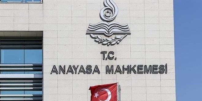 Noterlerin tatil mesaisi için AYM'den kritik karar