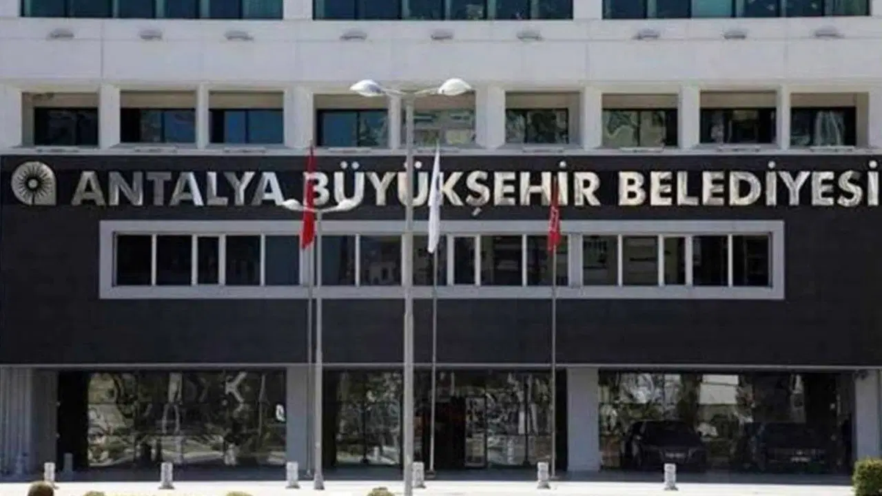 Antalya Büyükşehir Belediyesi'ne yeni dalga operasyon: 10 kişi hakkında gözaltı kararı!