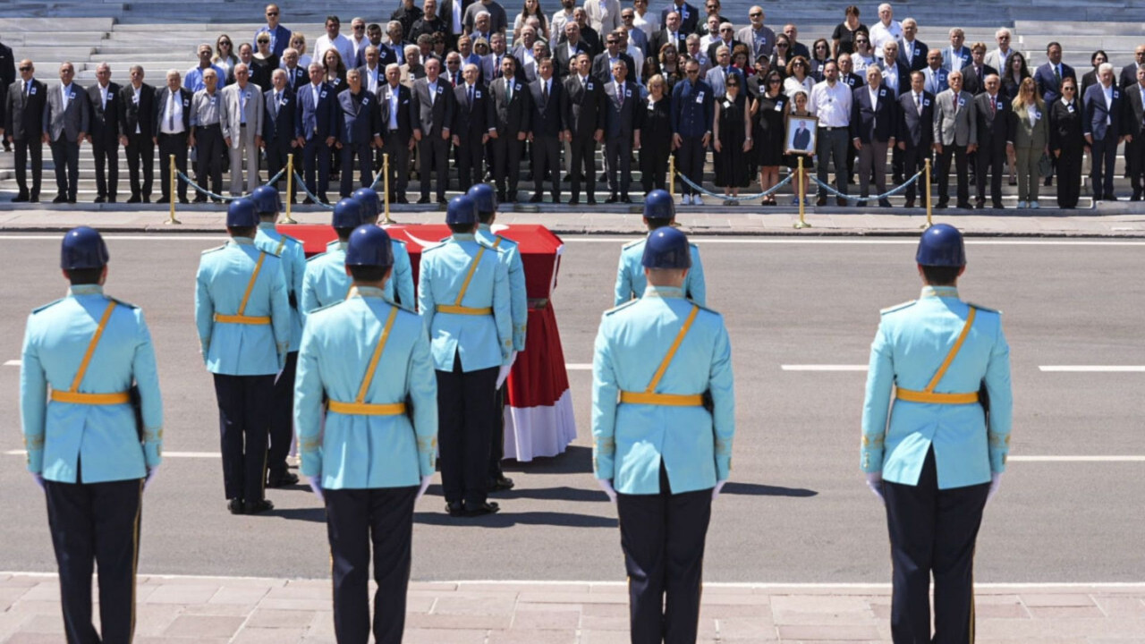 Eski milletvekili Orhan Sür için Meclis'te tören düzenlendi