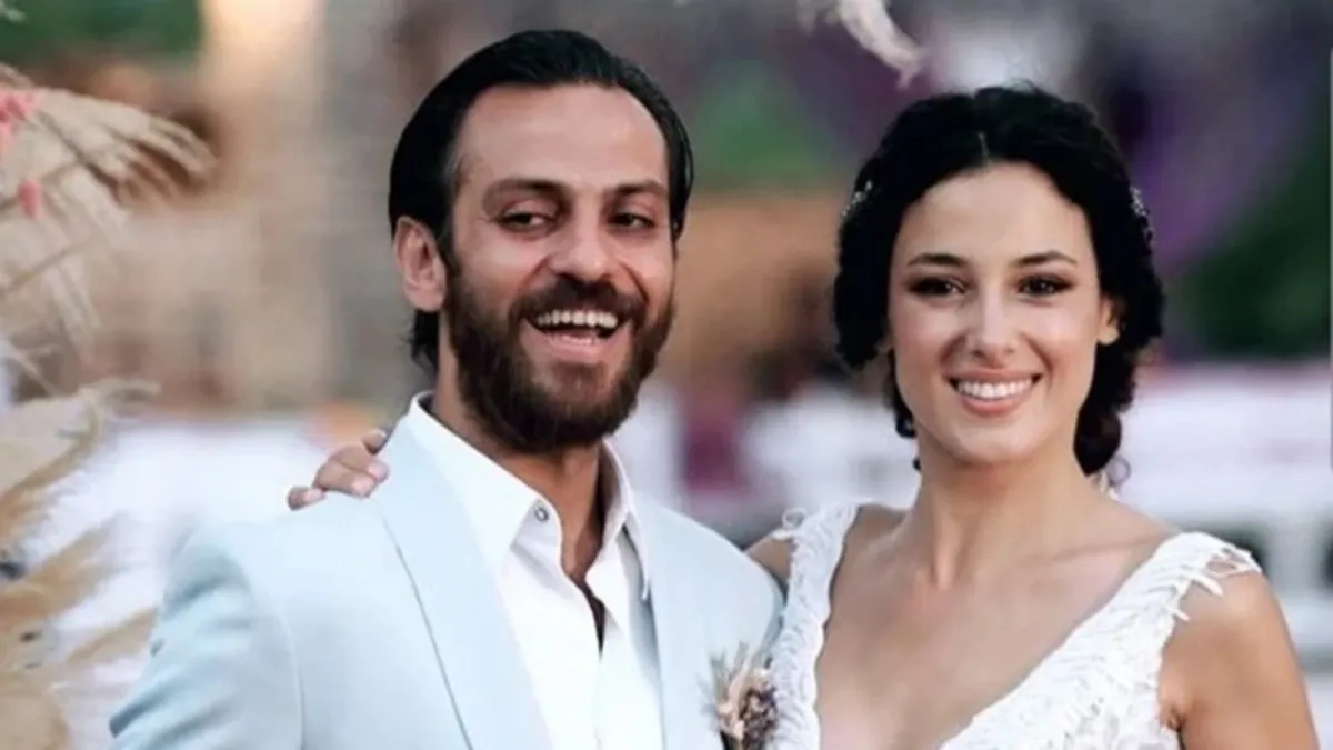 Eski eşler yeniden bir araya geldi!