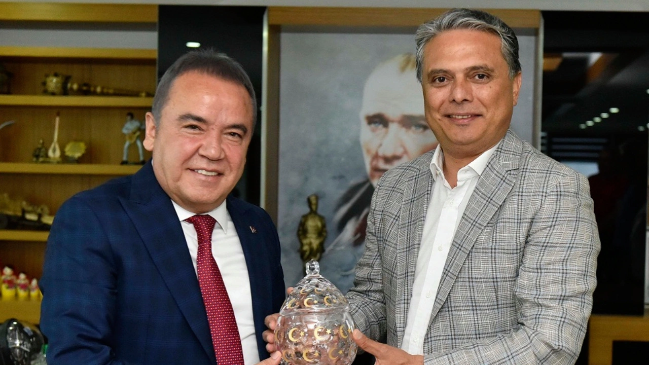 Muhittin Böcek'in 3. ifadesinde 'adaylık için para verdi' dediği Ümit Uysal açıklama yaptı